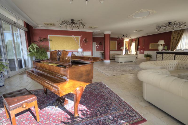 Hotel Madonna Delle Grazie Ceglie Messapica Esterno foto